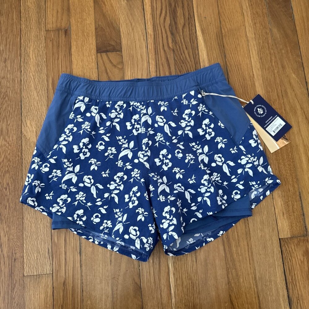 Fair Harbor Women's Navy Floral Corliss Lined 4" Inseam Shorts Size S - Picture 2 of 6